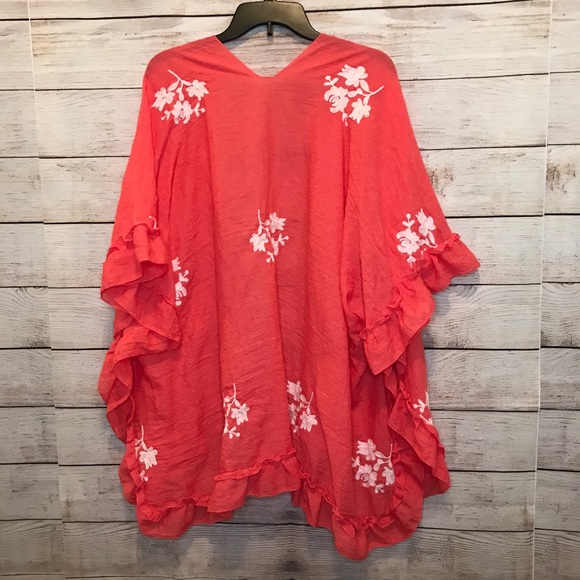 Floral embroidered kimono - Picture 2 of 4